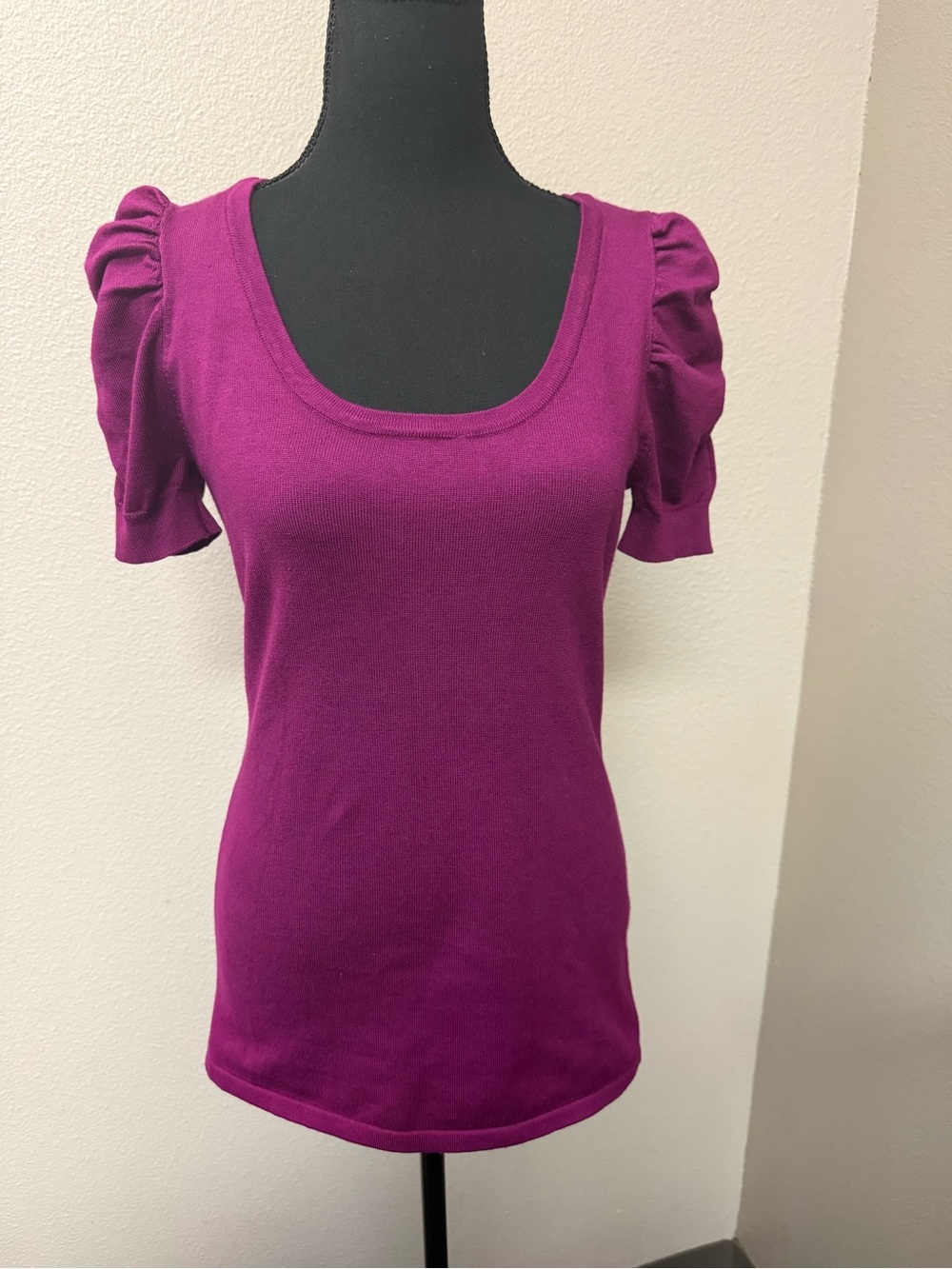 By Design Purple Puff Sleeve Knit Top Scoop Neck Stretch Sweater Medium - Picture 3 of 10
